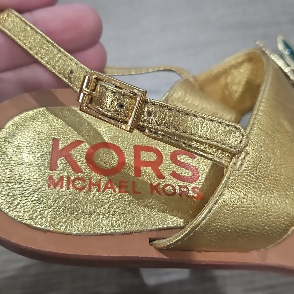 Kors Michael Kors Gold Thing Green Fish Embellishments Size 7M Sandals - Picture 10 of 14